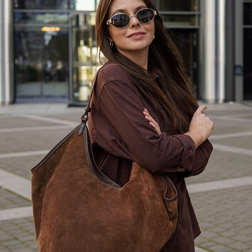 Damska torebka shopperka - must have każdej kobiety? Pojemność i wygoda na co dzień