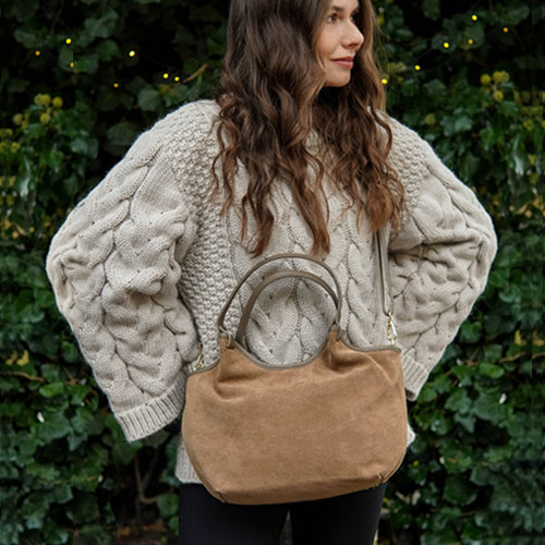 Skórzana torebka damska jako dobry pomysł na prezent - dlaczego warto rozważyć taki upominek na 18. urodziny lub ważną okazję